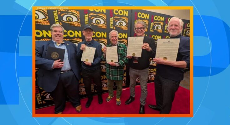 WATCH: 'Happy Days' cast reunites at Pittsburgh convention WATCH: 'Happy Days' cast reunites at Pittsburgh convention
